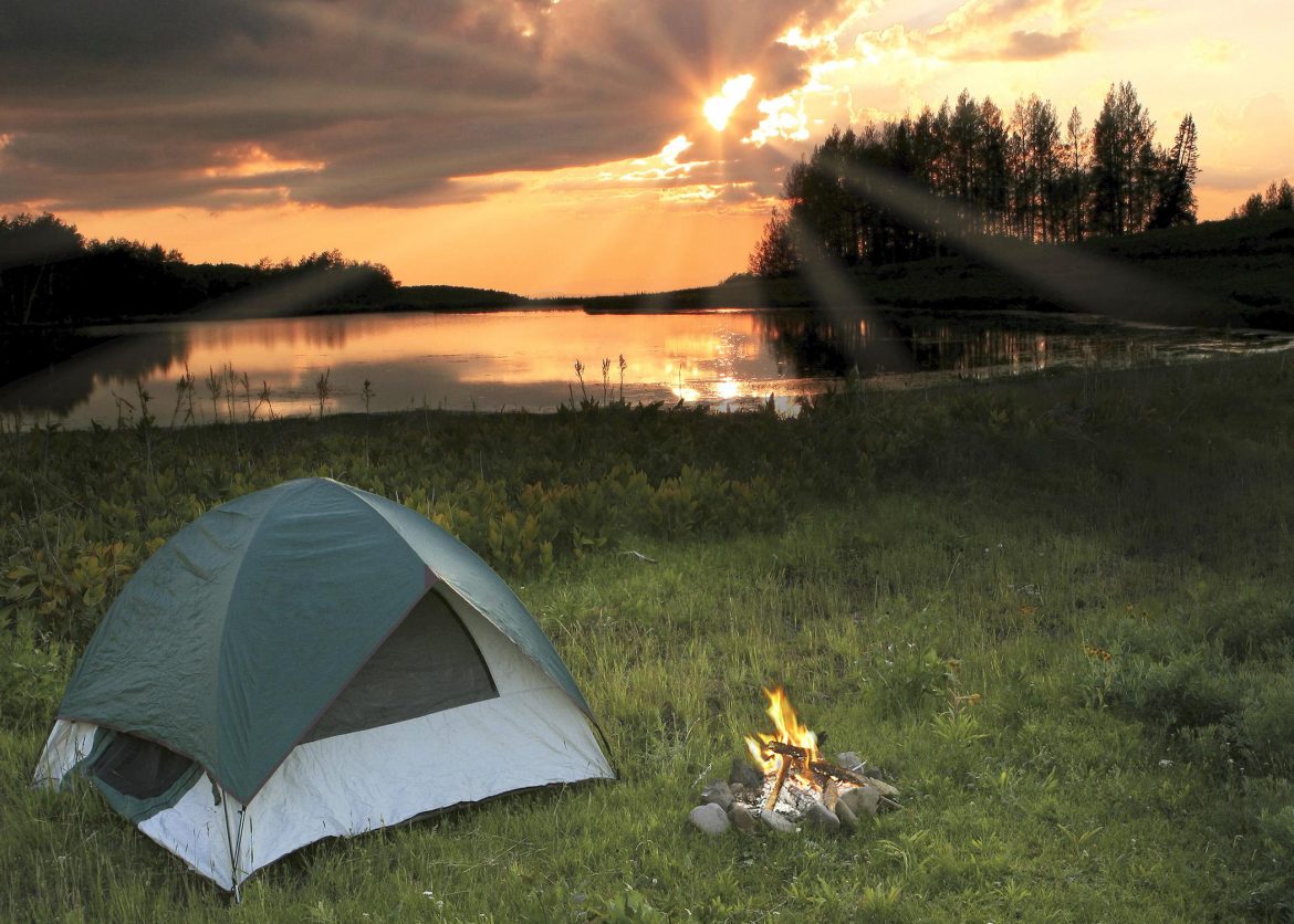 Bí kíp cắm trại qua đêm an toàn khi đi du lịch