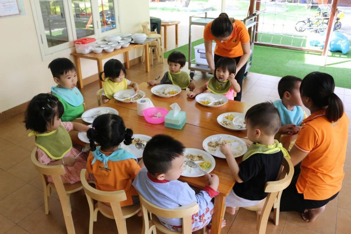 Chế độ ăn uống hợp lý và đầy đủ dinh dưỡng cho trẻ mẫu giáo