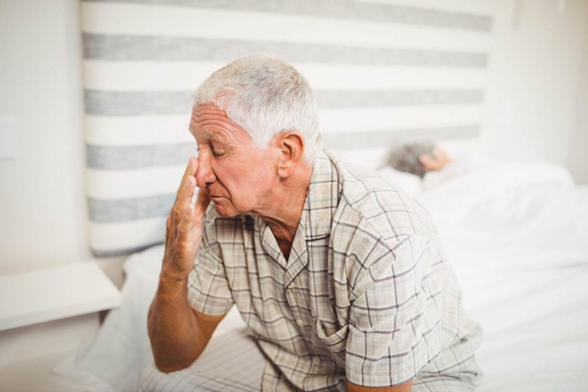 Những giải pháp chữa trị chứng mất ngủ cho người cao tuổi