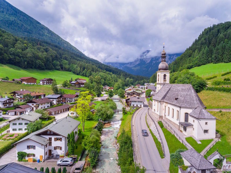 Đến với du lịch Châu Âu bạn hãy ghé thăm khung cảnh yên bình, một làng quê bình dị tại nước Đức